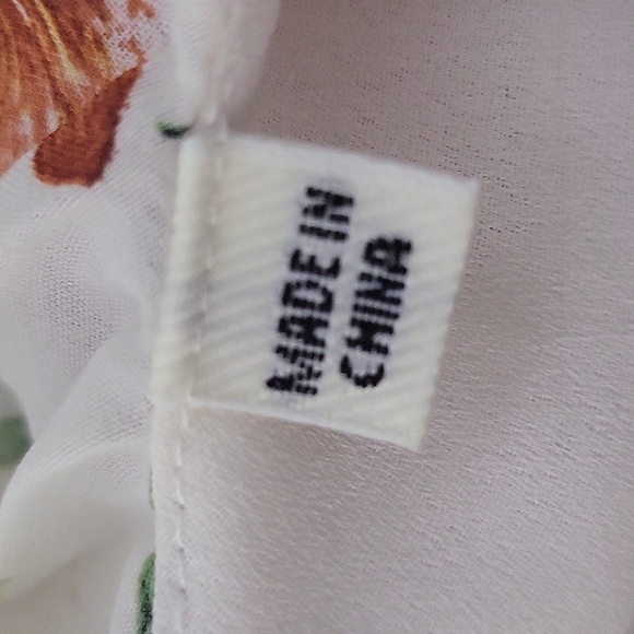 313- Max Studio London Women's Flower Dress Size S NWT - Picture 7 of 9